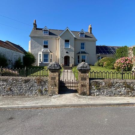 East Llanteg Guest House Амрот Екстериор снимка