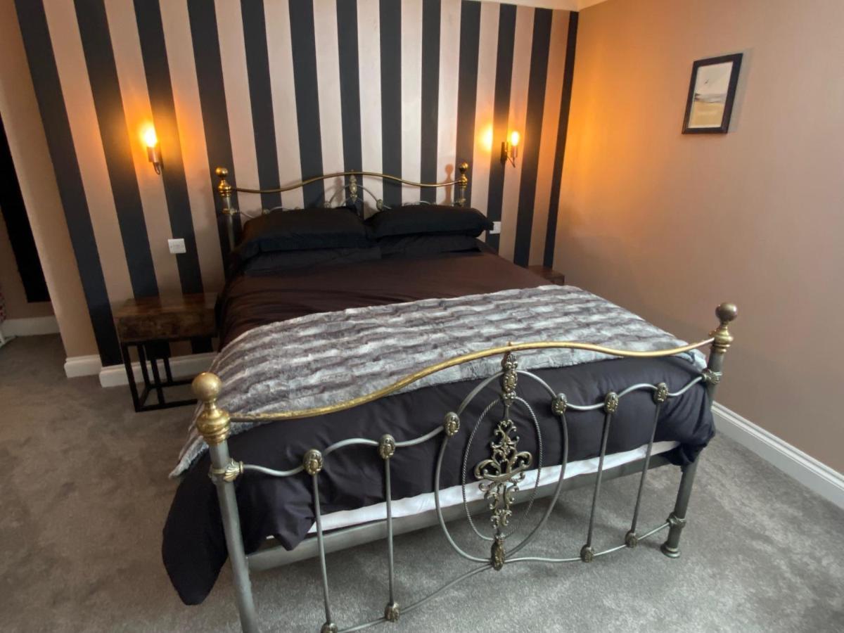 East Llanteg Guest House Амрот Екстериор снимка