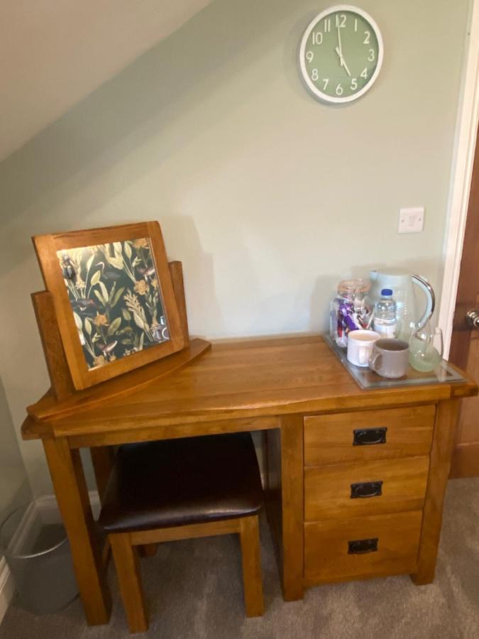 East Llanteg Guest House Амрот Екстериор снимка